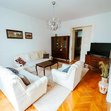 Apartment Fantastic 2bdr In City Center *