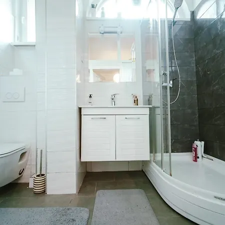 Fantastic 2bdr In City Center Saraievo